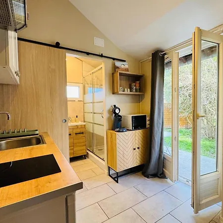 Avec Jardin Et Terrasse à *
