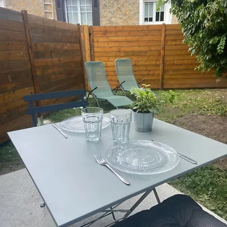 Avec Jardin Et Terrasse à Appartement *